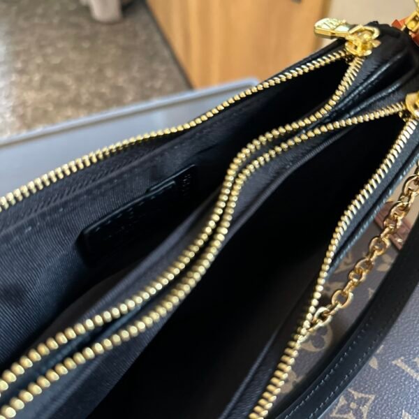 Liv Pochette