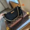 Liv Pochette